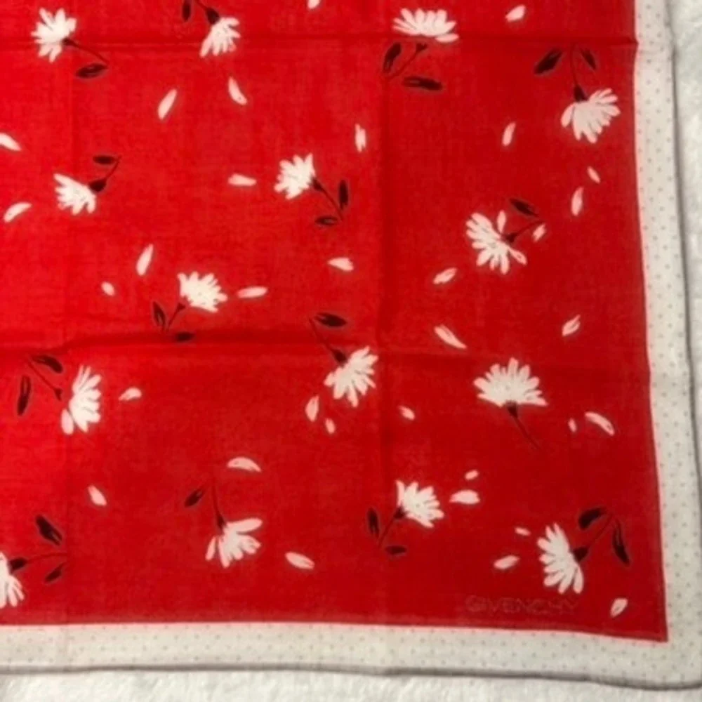 Vtg GIVENCHY Scarf Handkerchief Floral Daisy Red White 17